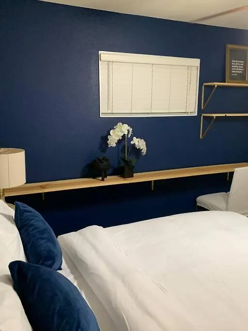 Homey Comfy Vacation Rentals - Las Vegas 0*,